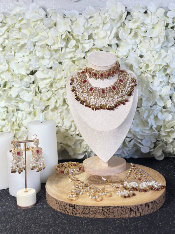 ZILLEY | 2-piece Bridal set in maroon with Gold