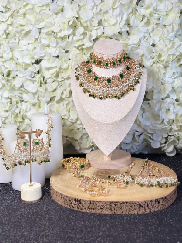 ZILLEY | 2-Piece Bridal set in Green/Gold.
