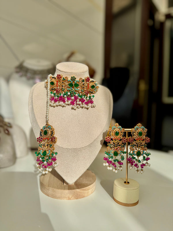 SHANAYA in bottle-green and shocking-pink| Multi-choker set